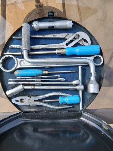 Hazet spare wheel tool kit - ,
