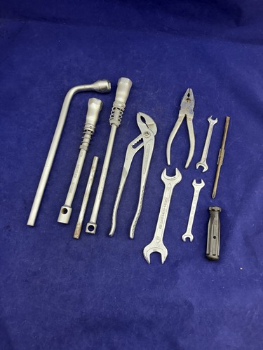 Mercedes benz tool kit rool - benz,
